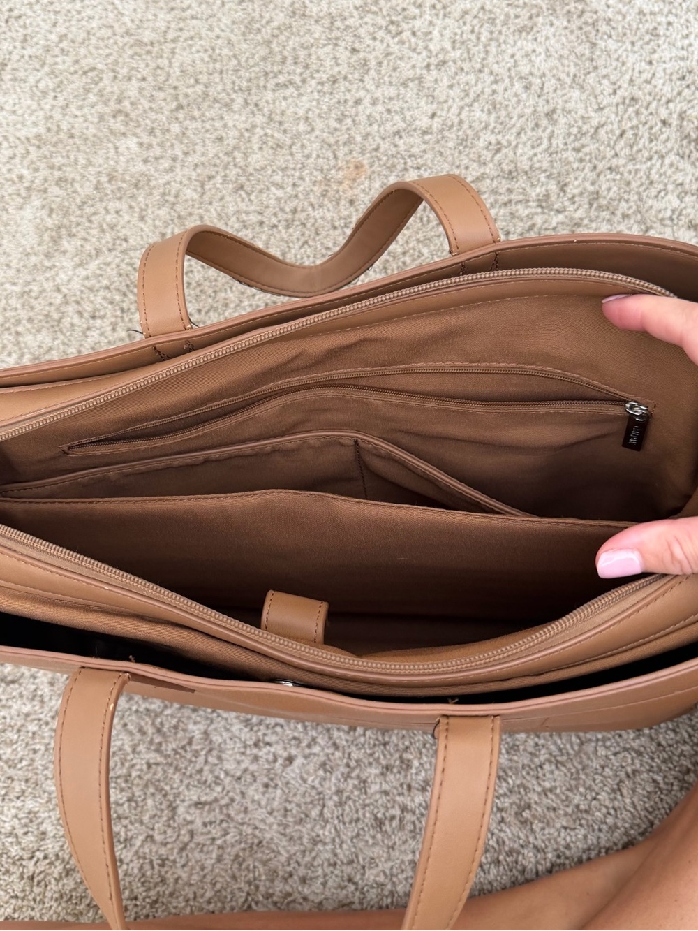 Calpak 16” laptop tote bag - Picture 8 of 10
